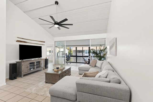 1456 Ne Ocean Boulevard #9-202, Stuart
