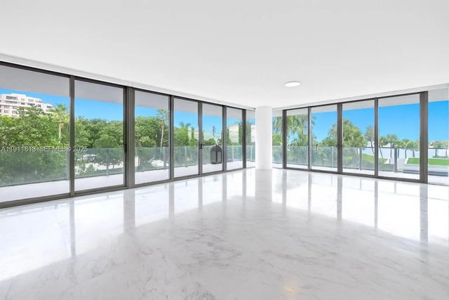 4 of 41 - 350 E Ocean Drive #301n, Key Biscayne, FL