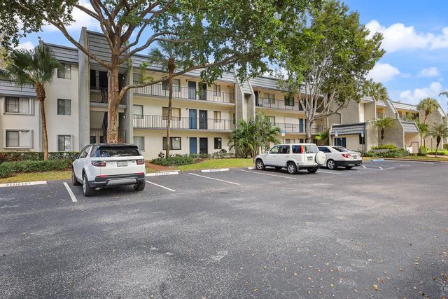 2 of 22 - 4822 Esedra Court #303, Lake Worth, FL