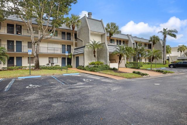 3 of 22 - 4822 Esedra Court #303, Lake Worth, FL