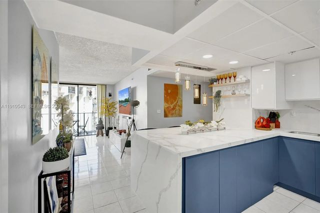 5 of 34 - 9686 Fontainebleau Boulevard #507, Miami, FL