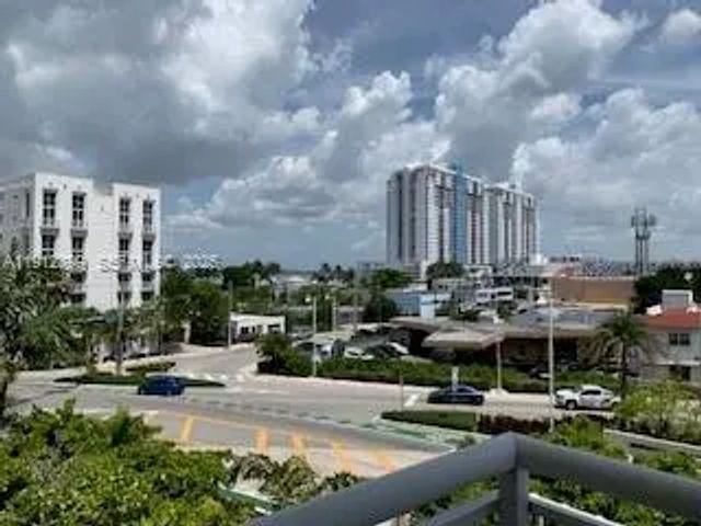 1688 West Avenue #405, Miami Beach