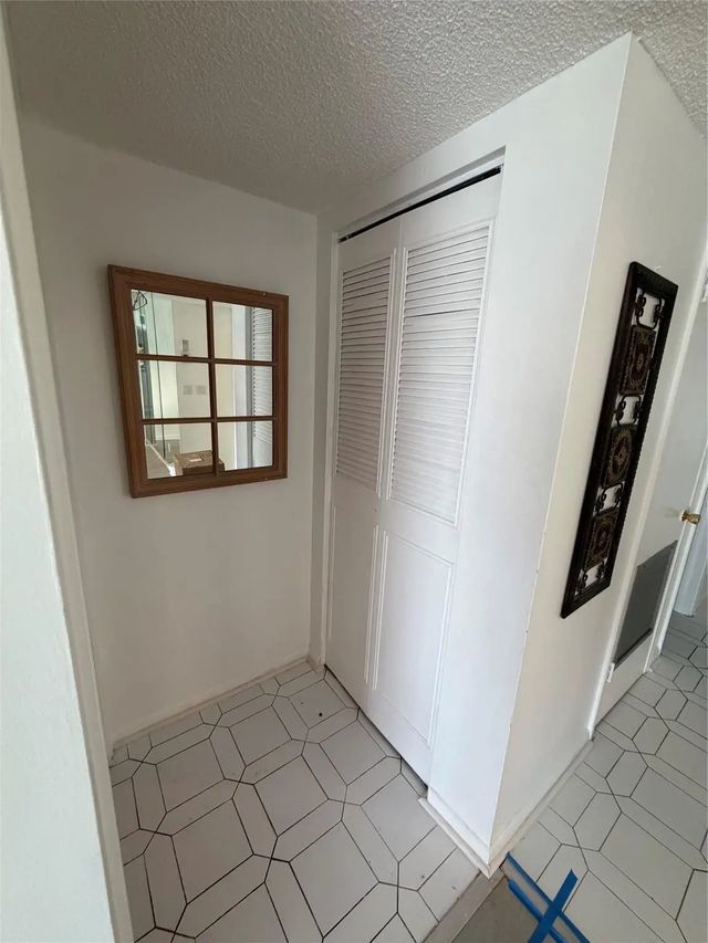5 of 21 - 4851 Nw 21st #403, Lauderhill, FL