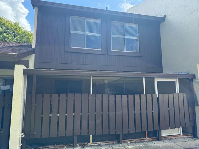 2 of 17 - 5328 Bosque Lane #67, West Palm Beach, FL