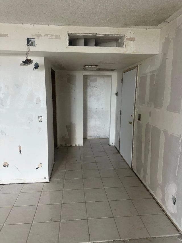 3 of 12 - 2425 Presidential Way #1203, West Palm Beach, FL