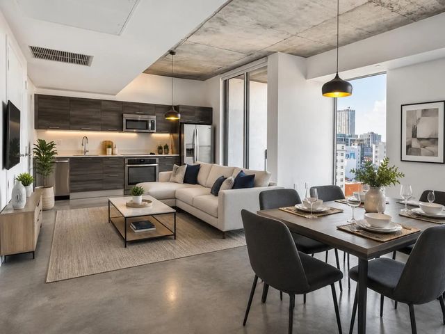 151 Se 1st Street #608, Miami