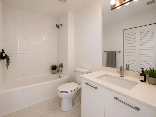 5 of 10 - 151 Se 1st Street #608, Miami, FL