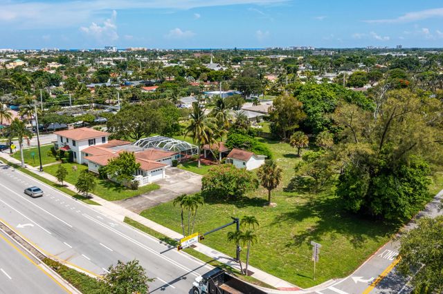 3 of 11 - 556 E Hillsboro Boulevard, Deerfield Beach, FL