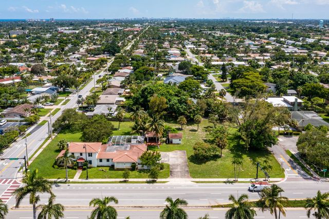 5 of 11 - 556 E Hillsboro Boulevard, Deerfield Beach, FL