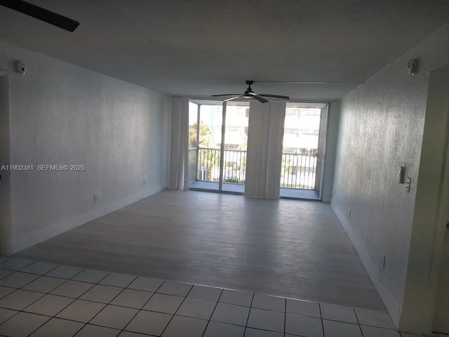 2 of 15 - 700 Nw 214th Street #403, Miami Gardens, FL