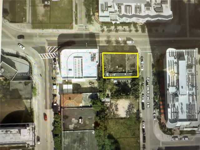 30 Ne 14 Street, Miami