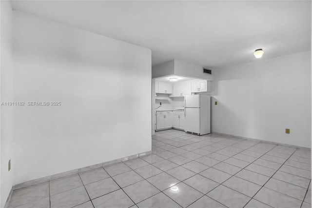 4 of 20 - 1330 W 54th Street #302c, Hialeah, FL
