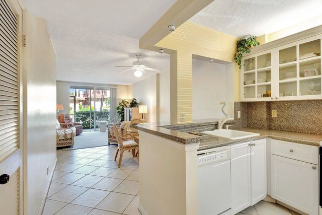 3 of 36 - 105 Paradise Harbour Boulevard #109, North Palm Beach, FL