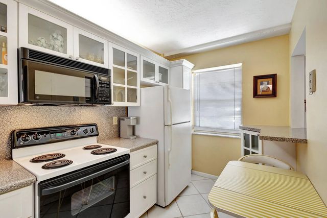 5 of 36 - 105 Paradise Harbour Boulevard #109, North Palm Beach, FL