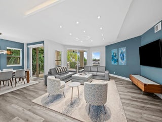 Photo of Listing #F10536393