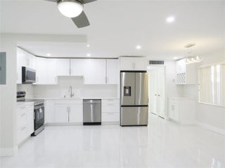 Photo of Listing #F10536432