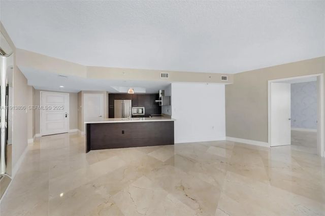 5 of 43 - 150 Sunny Isles Boulevard #601, Sunny Isles Beach, FL