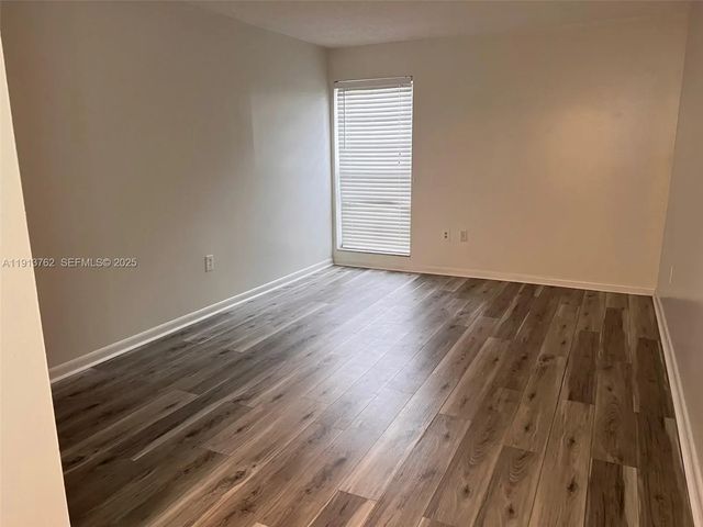 5 of 19 - 12035 Ne 2nd Avenue #a111, North Miami, FL
