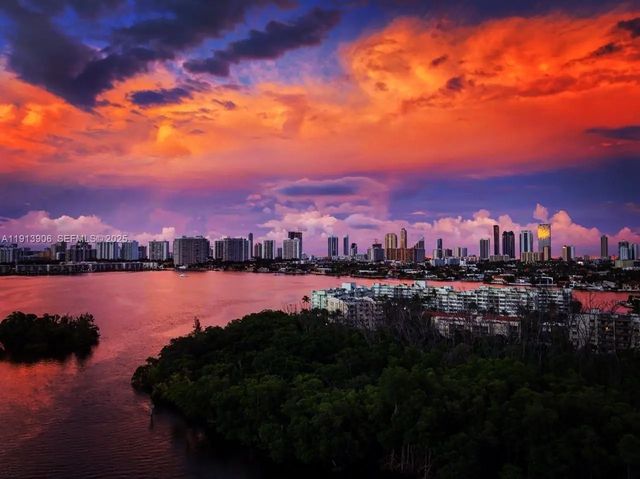 16385 Biscayne Boulevard #3003, North Miami Beach