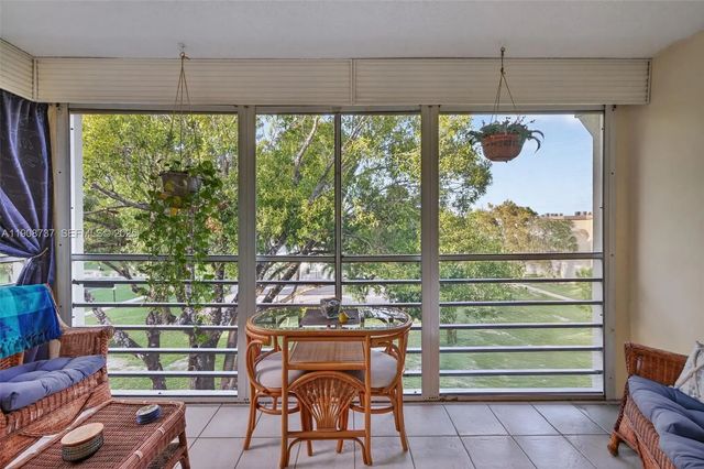 4 of 42 - 2901 Nw 48th Avenue #468, Lauderdale Lakes, FL