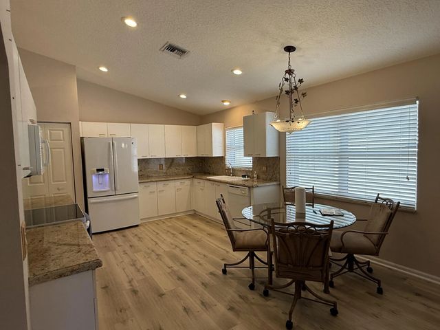 4 of 18 - 5730 Royal Club Drive, Boynton Beach, FL