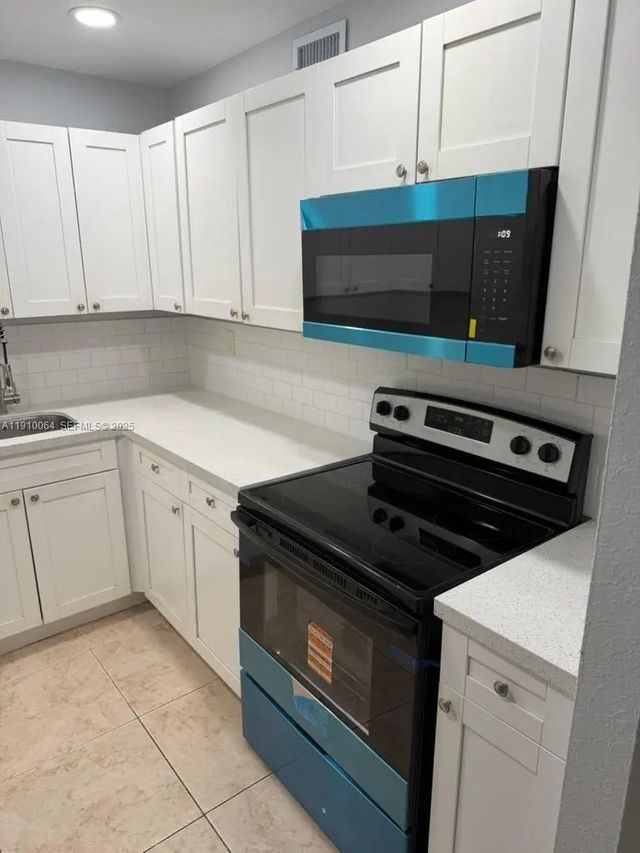 1805 W 56th Street #412, Hialeah