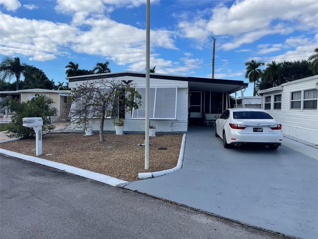 8621 Sw 18th Court, Davie