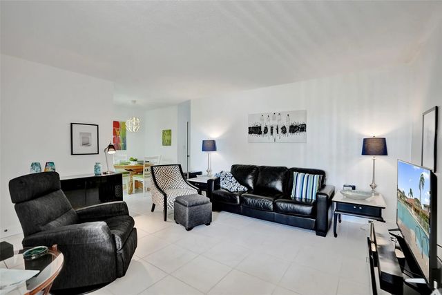 2 of 41 - 17001 Ne 13th Avenue #104, Miami, FL