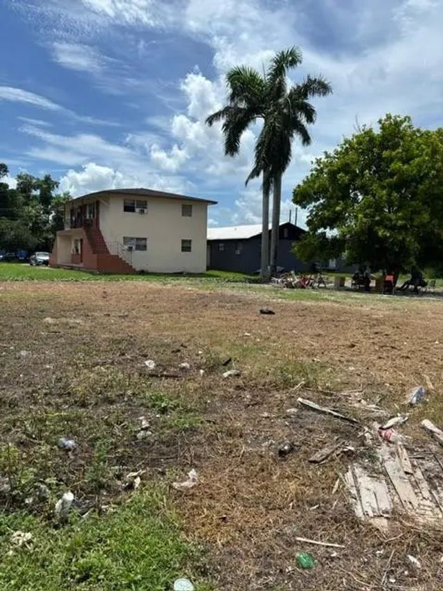 724 Sw Avenue B Avenue, Belle Glade