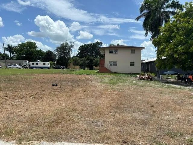 2 of 5 - 724 Sw Avenue B Avenue, Belle Glade, FL