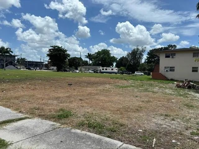 4 of 5 - 724 Sw Avenue B Avenue, Belle Glade, FL
