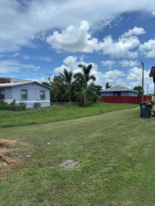 2 of 4 - 525 Sw 9th Street, Belle Glade, FL