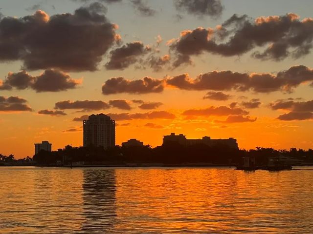 4 of 40 - 3055 Harbor Drive #1402, Fort Lauderdale, FL