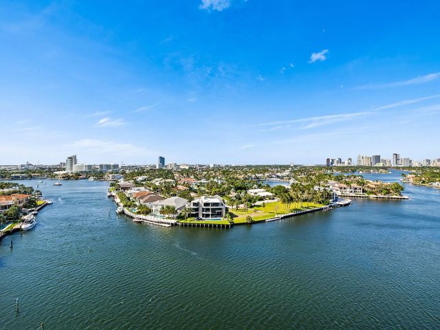 5 of 40 - 3055 Harbor Drive #1402, Fort Lauderdale, FL