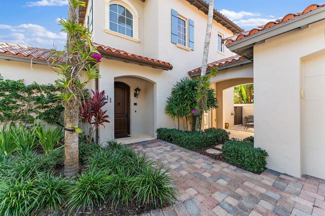 3 of 40 - 611 White Pelican Way, Jupiter, FL