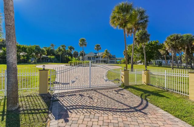 3 of 50 - 3343 S Indian River Drive, Fort Pierce, FL