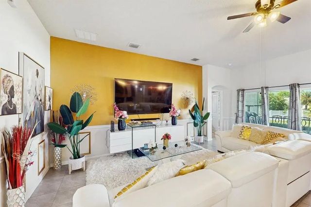 5 of 37 - 2398 Se Rich Street, Port St. Lucie, FL