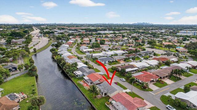 3 of 40 - 4305 Nw 49th Drive, Tamarac, FL