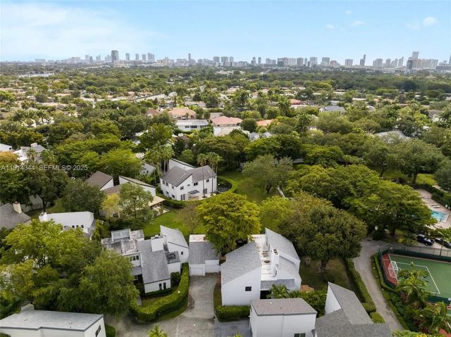 4 of 89 - 20215 W Oak Haven Circle, Miami, FL