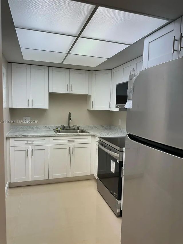 5530 Nw 44th Street #308c, Lauderhill