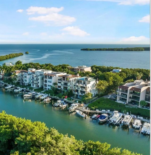 6200 Sw 152nd Street, Palmetto Bay
