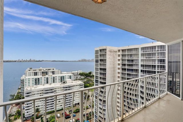 3 of 37 - 7601 E Treasure Drive #2421, North Bay Village, FL