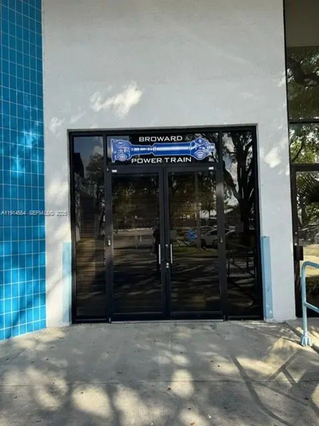 5300 Nw 12th Avenue #6, Fort Lauderdale
