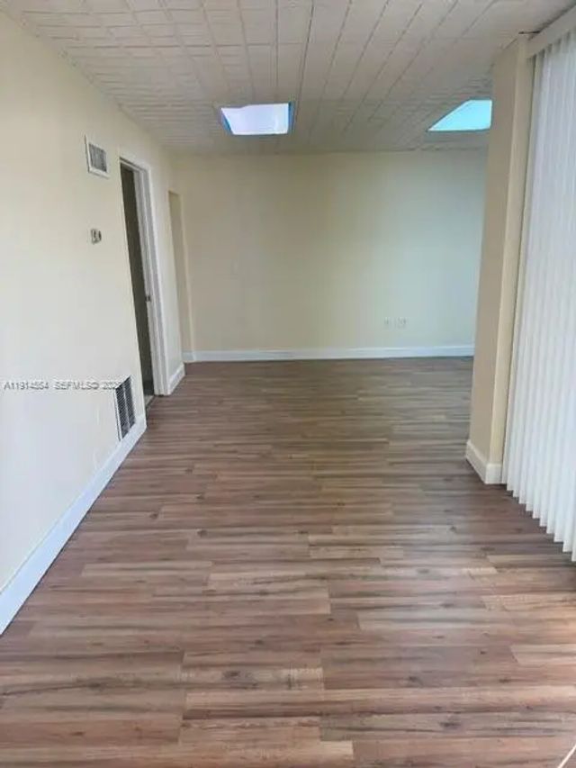 4 of 7 - 5300 Nw 12th Avenue #6, Fort Lauderdale, FL