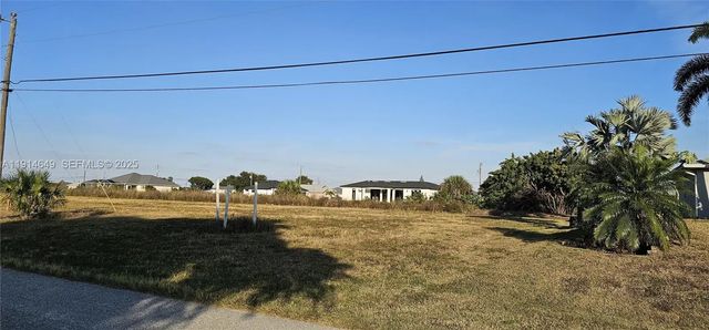 3 of 3 - 1427 Ne 20 Th, Cape Coral, FL