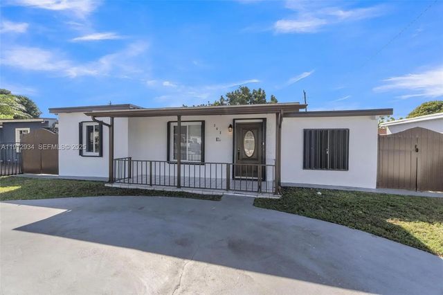 3 of 35 - 342 W 37th Street, Hialeah, FL