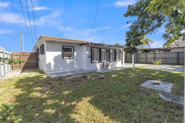 5 of 35 - 342 W 37th Street, Hialeah, FL