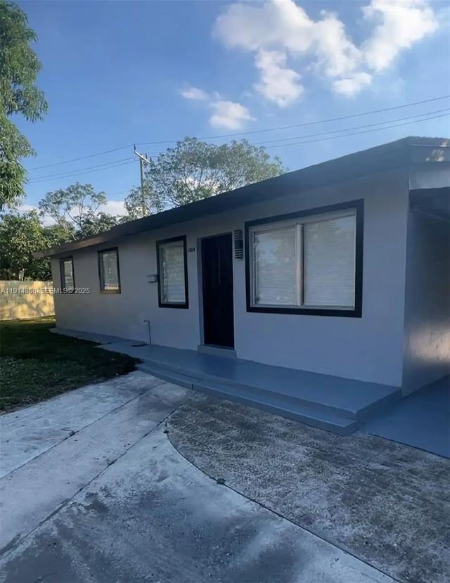 3820 Sw 16th Street, Fort Lauderdale