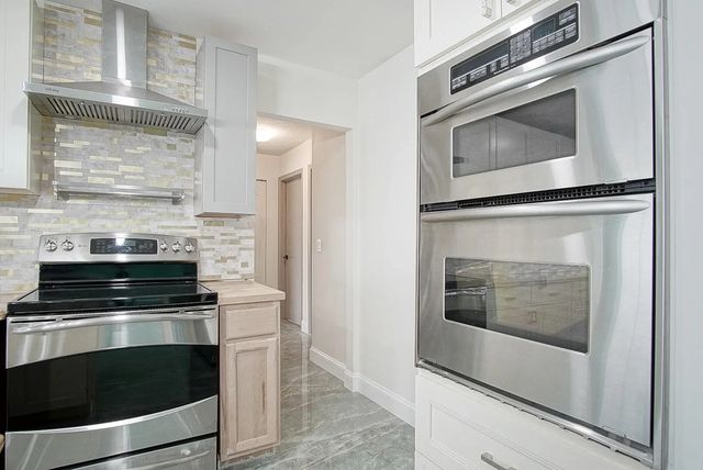 5 of 35 - 1149 Se Menores Avenue, Port St. Lucie, FL