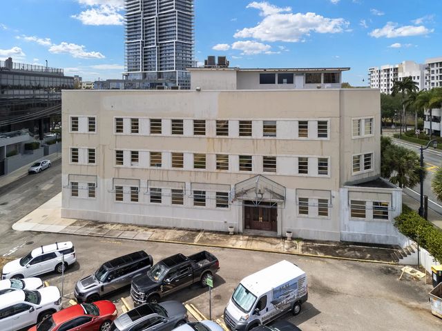 5 of 19 - 215 5th Street, West Palm Beach, FL
